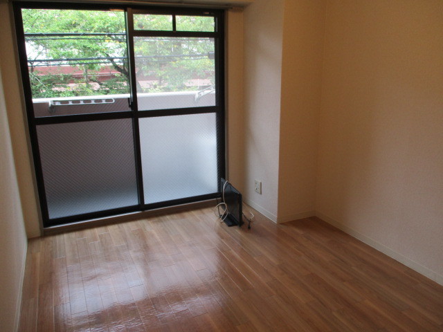 居室・リビング　きれいな寝室です