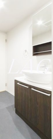 洗面設備　独立洗面台です。