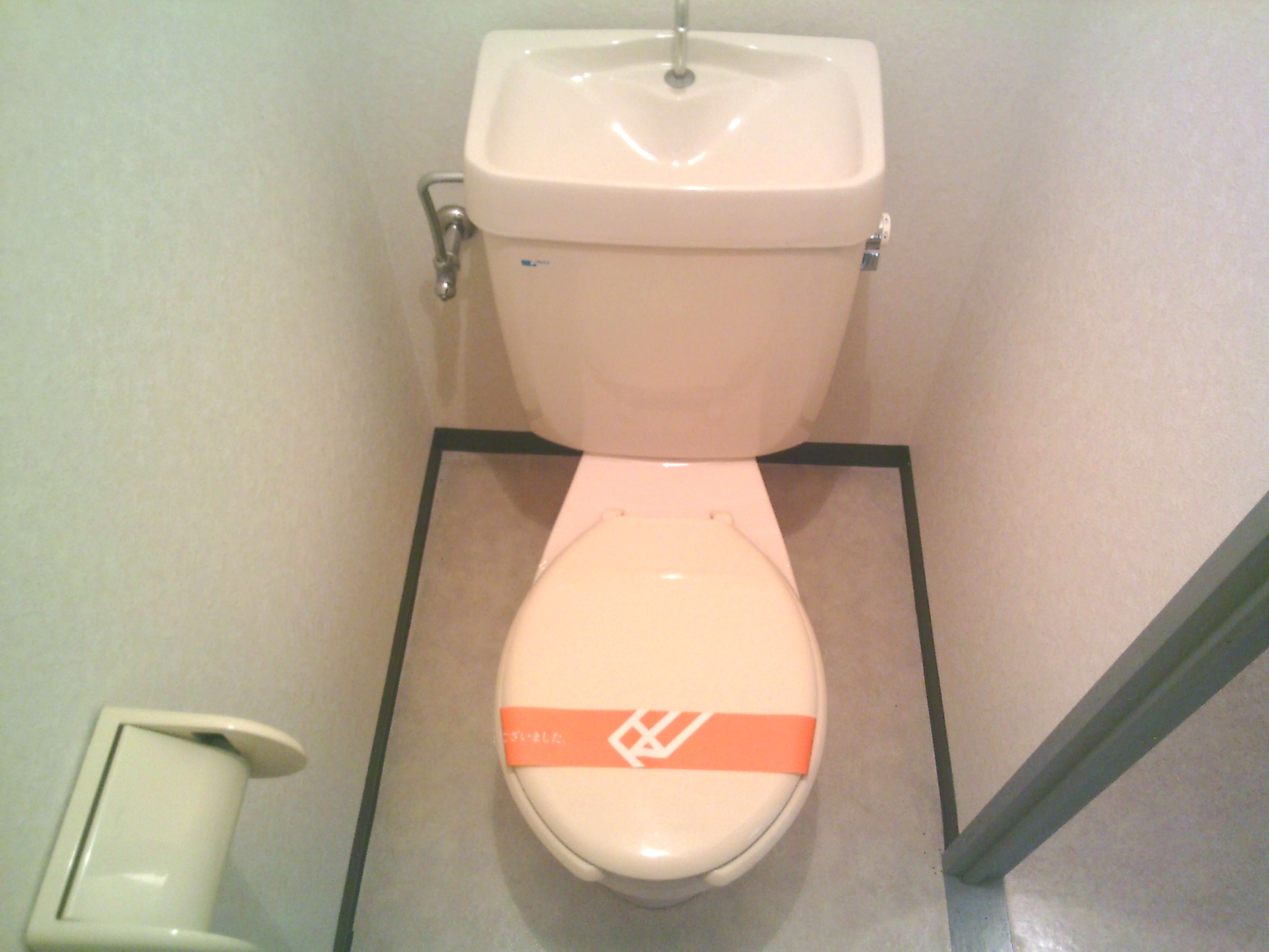 トイレ　トイレ