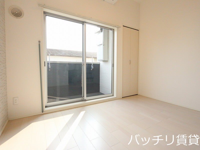 バルコニー　同型タイプの為、現状を優先致します。