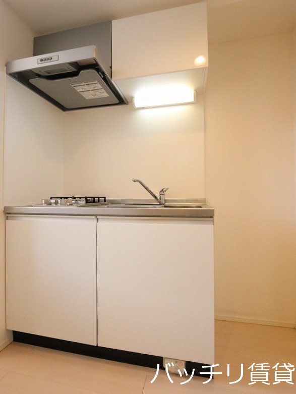 キッチン　同型タイプの為、現状を優先致します。