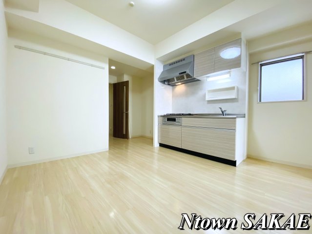 居室・リビング　こちらの居間で趣味の時間をお楽しみください