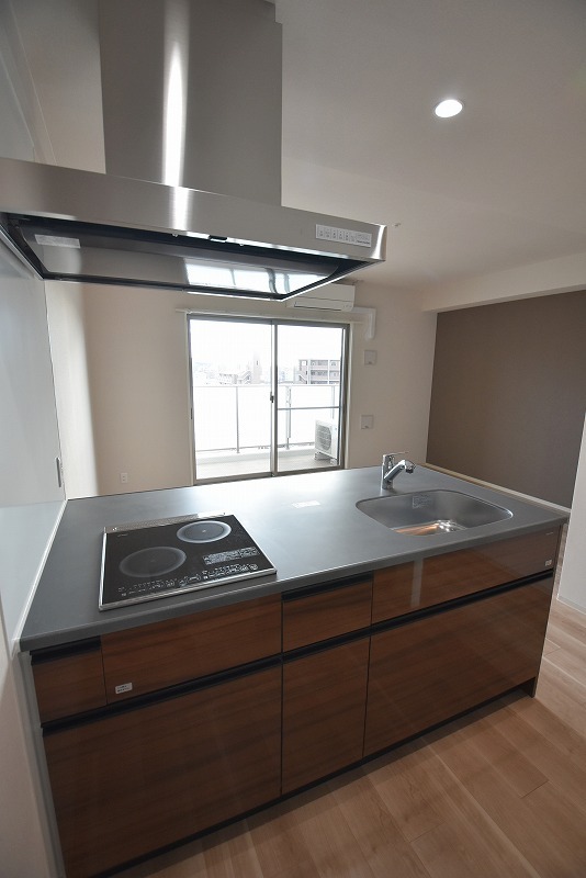 キッチン　IHカウンターシステムキッチン