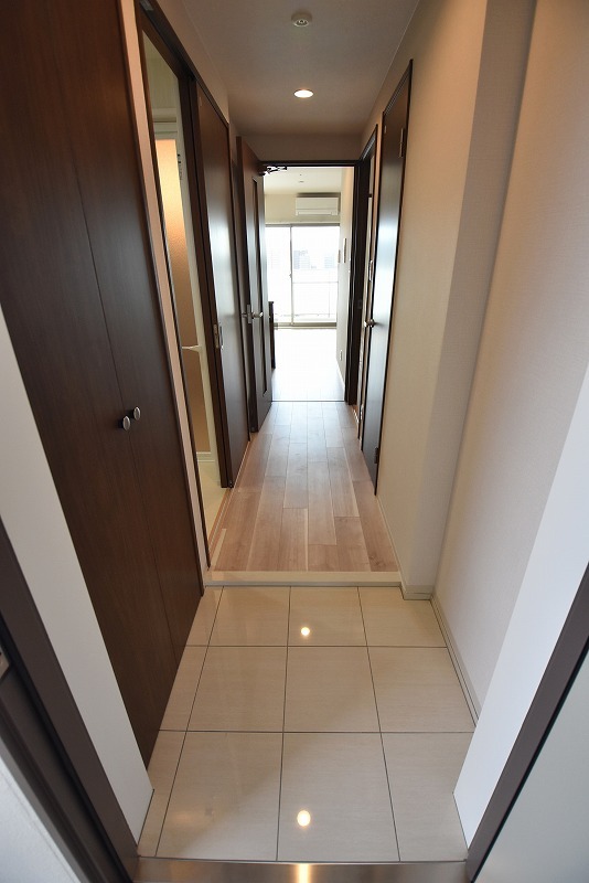 玄関　玄関+広々シューズクローク