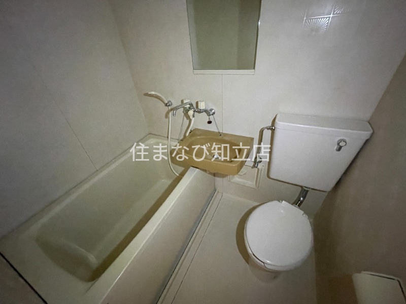 バス・シャワールーム　同型別部屋写真