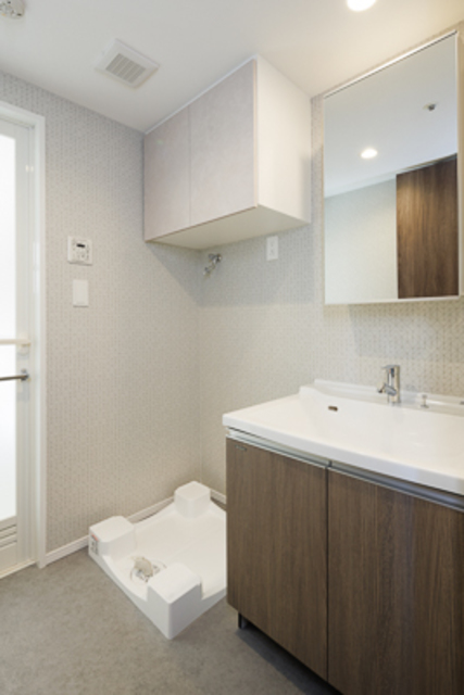 洗面設備　※写真は同タイプ住戸です。