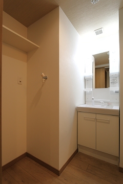 洗面設備　お出かけ前の身支度はこちらで