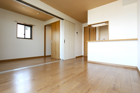 居室・リビング　広々リビングゆっくりお過ごし下さい