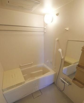 バス・シャワールーム　別タイプ部屋　参考写真です