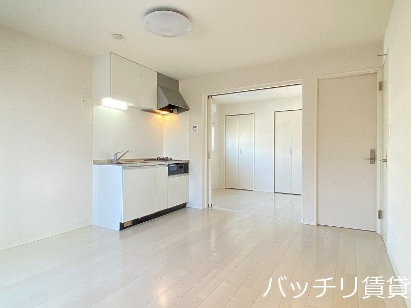 居室・リビング　同型タイプの為、現状を優先致します。