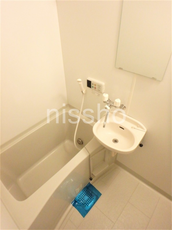 バス・シャワールーム　うれしい追い焚き機能付きバスルーム　※他号室の写真