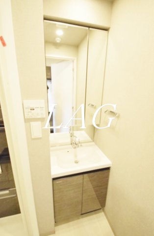 洗面設備　独立洗面台です。