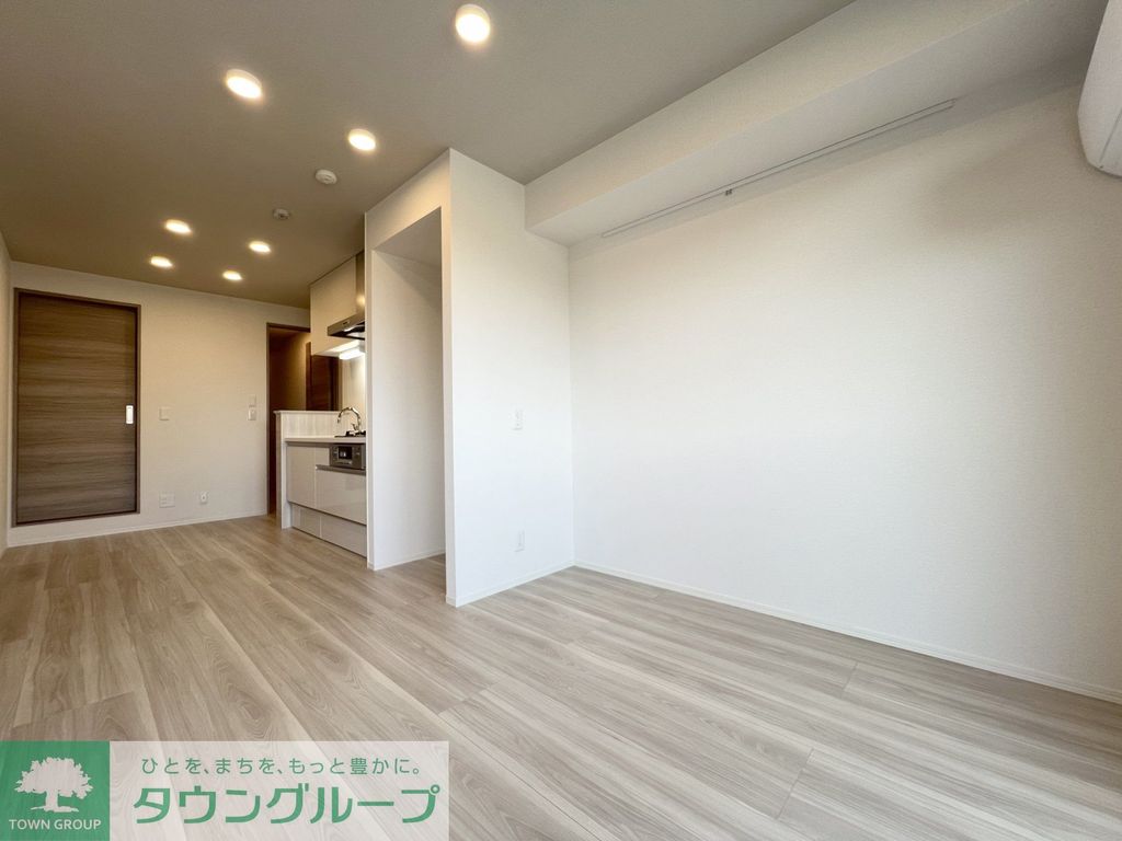 居室・リビング　エントランス