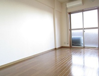 居室・リビング　フェイム イッサ