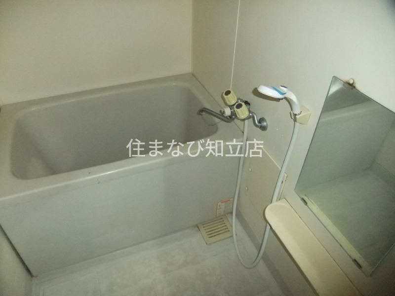 バス・シャワールーム　同型別部屋写真