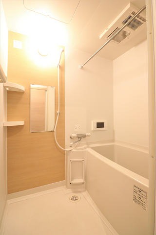 バス・シャワールーム　1日の疲れを癒されてください