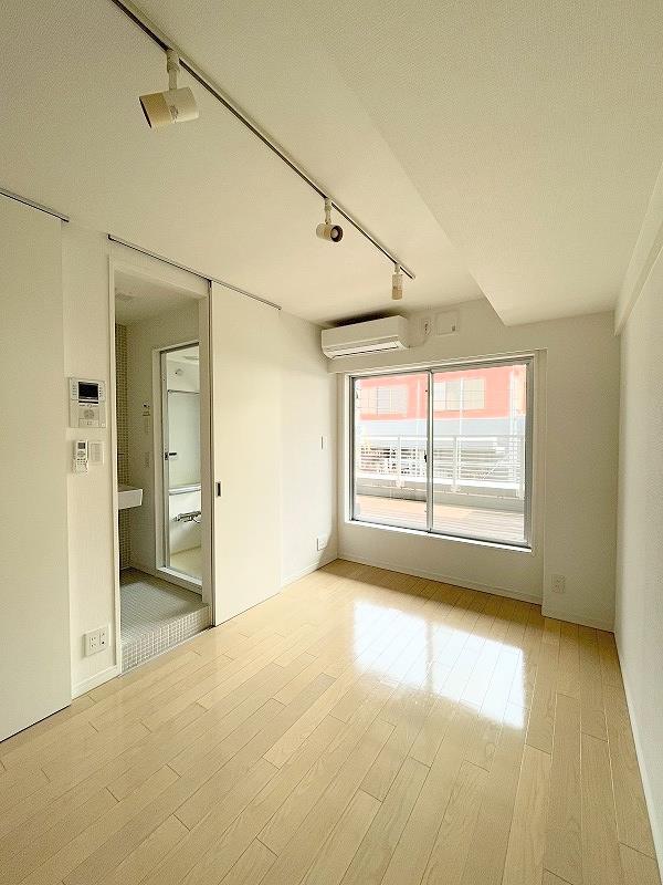 居室・リビング　洋室8.4帖