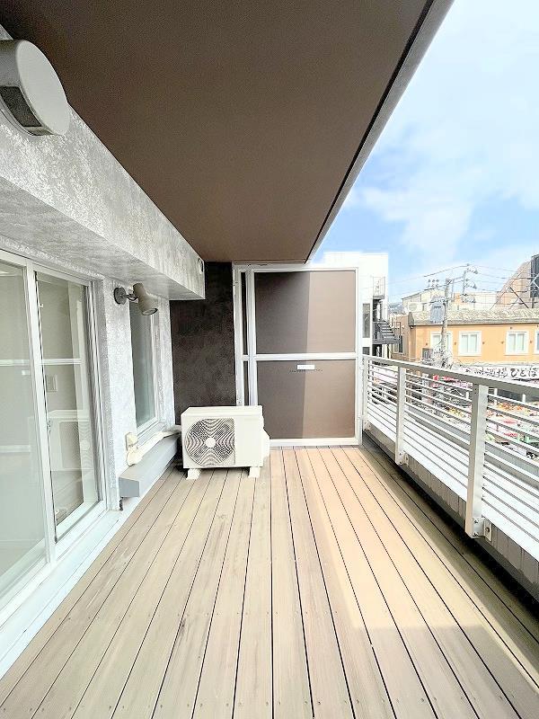 バルコニー　バルコニー