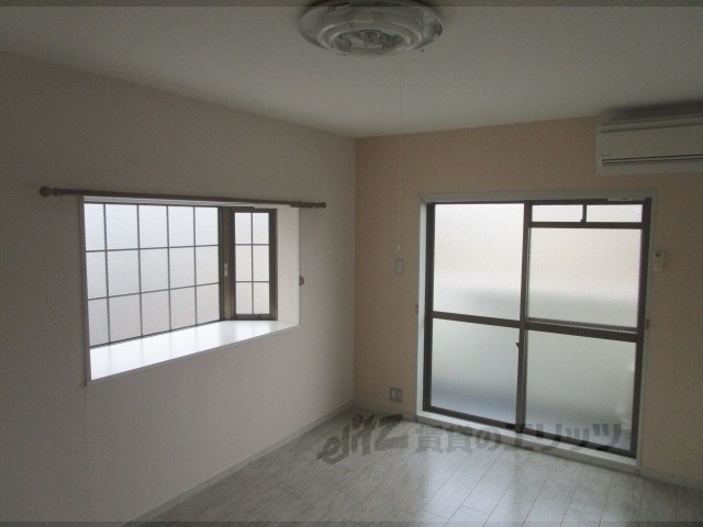 居室・リビング　洋室