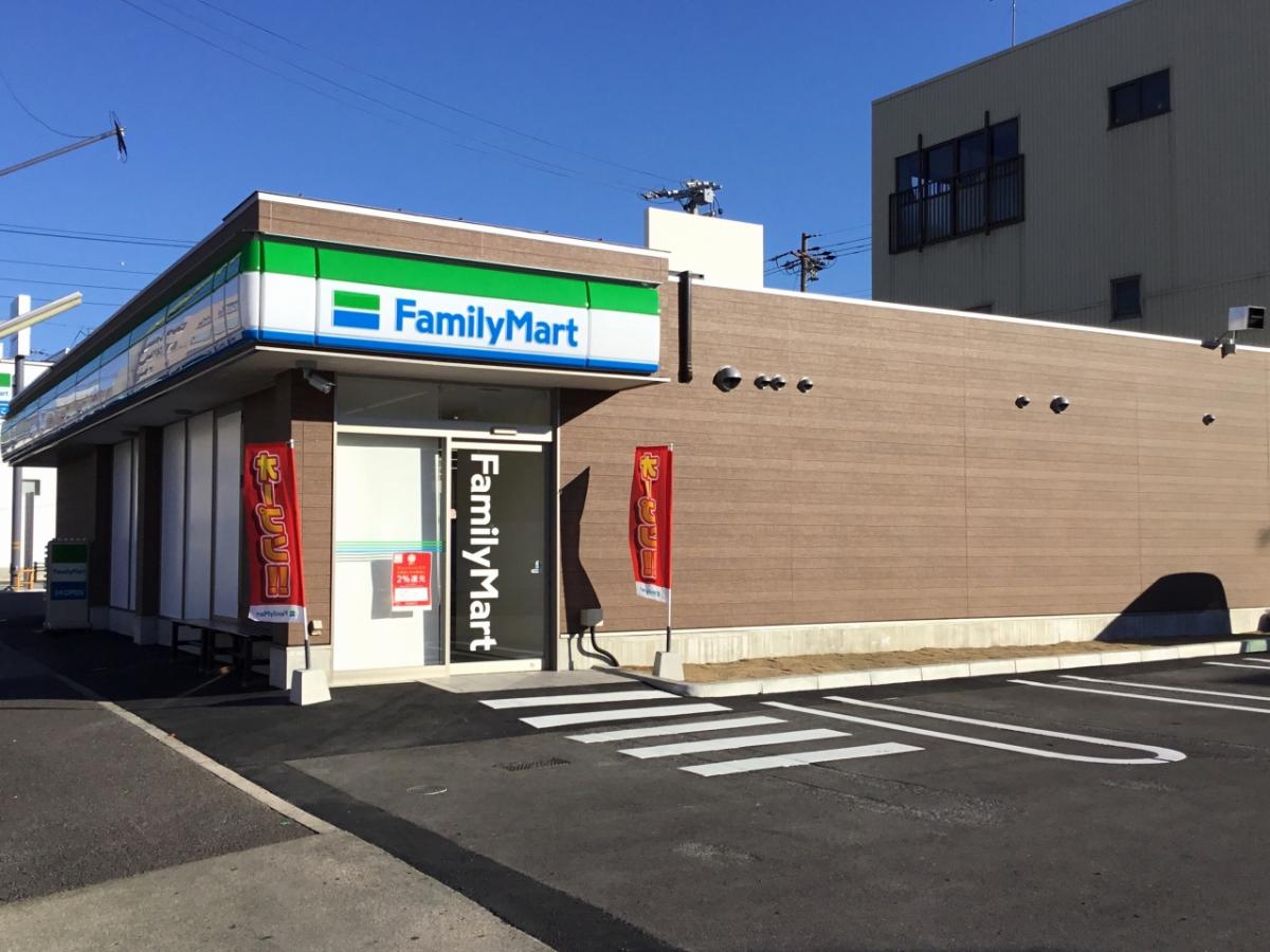 コンビニ　ファミリーマート杉村一丁目店（コンビニ）まで325m