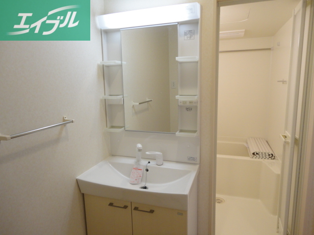 洗面設備　洗髪洗面化粧台