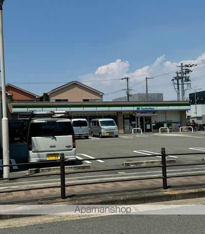 コンビニ　ファミリーマート東住吉矢田店（コンビニ）まで388m