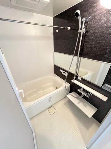 バス・シャワールーム　同物件、類似間取りのイメージ写真です