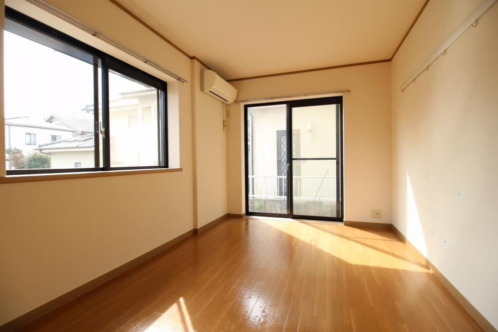 居室・リビング　別の部屋の写真です