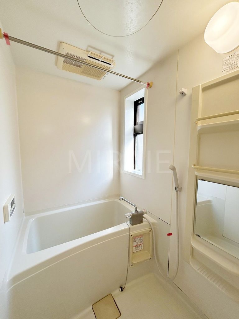 バス・シャワールーム　別号室の参考写真です