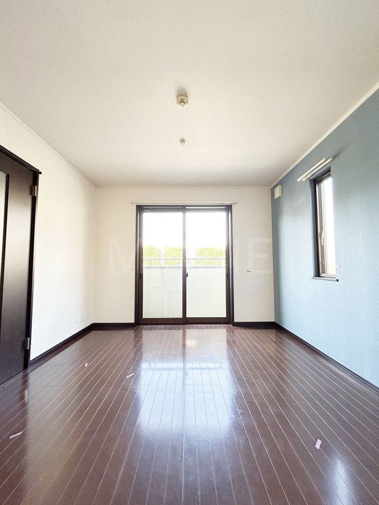 居室・リビング　別号室の参考写真です