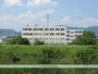 小学校　高槻市立真上小学校（小学校）まで537m