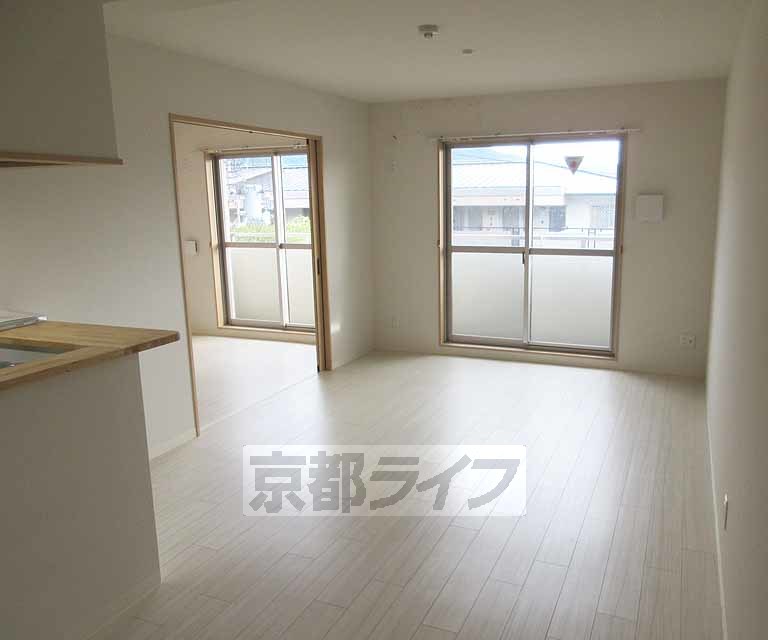 居室・リビング　とっても広いお部屋です！