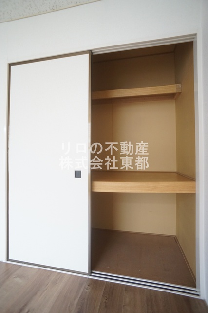 収納　奥行のある収納付です！増えがちな荷物をスッキリ収納できます
