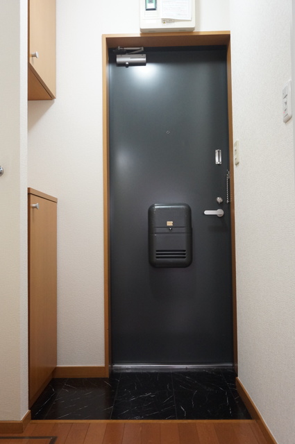 玄関　すっきりシンプルな玄関スペースです！