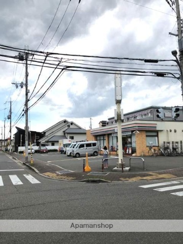 コンビニ　セブンイレブン（コンビニ）まで451m