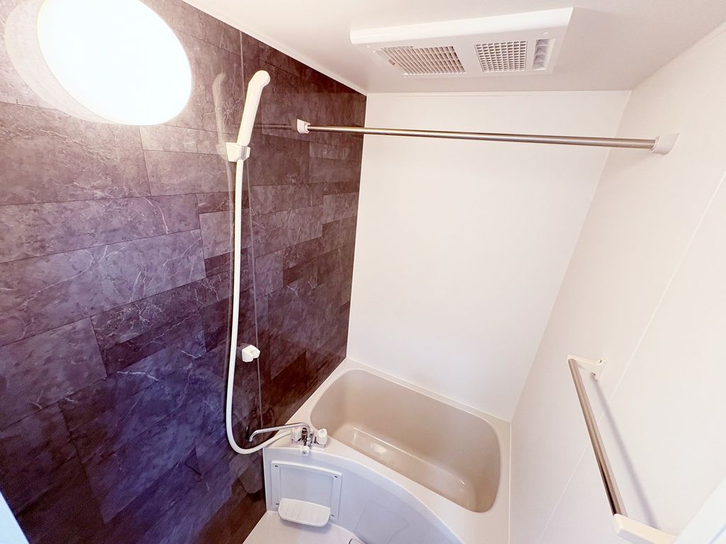 バス・シャワールーム　バス