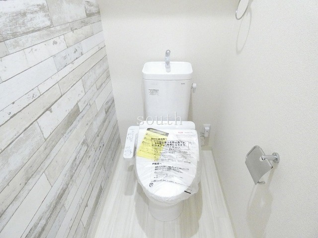 トイレ　ウォシュレット付きのトイレ