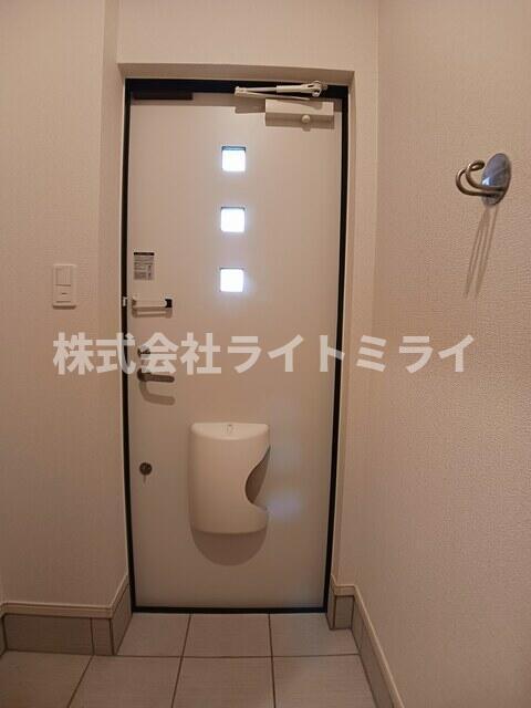 玄関　?