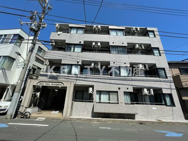 建物外観　落ち着いた雰囲気の外観です