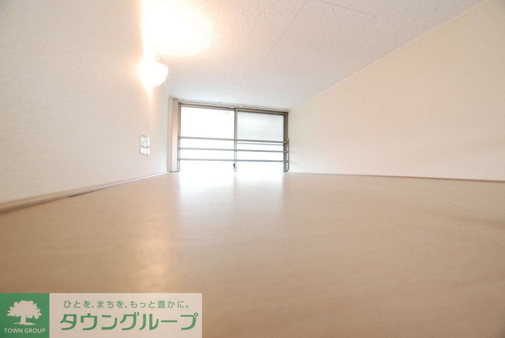 その他　同タイプ写真の為、現況優先。ロフト。