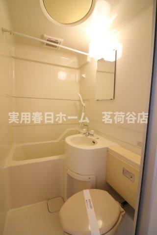 バス・シャワールーム　※別部屋参考写真