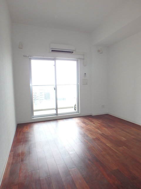 居室・リビング　一度はこんなお洒落な部屋に住みたいですよね。。