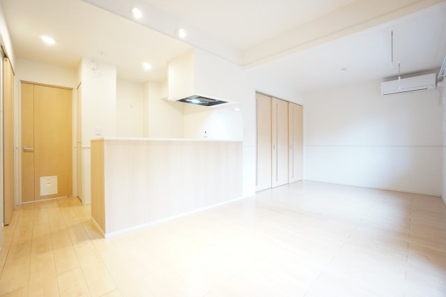 居室・リビング　※同物件、同タイプ、間取り反転のお部屋です