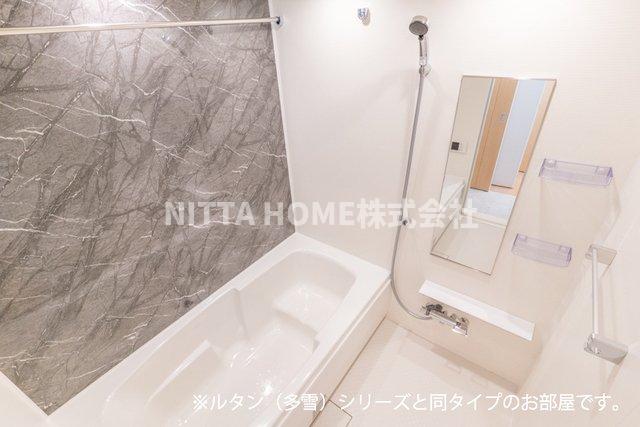 バス・シャワールーム　【イメージ写真】１坪以上の大きなお風呂が付いています◎