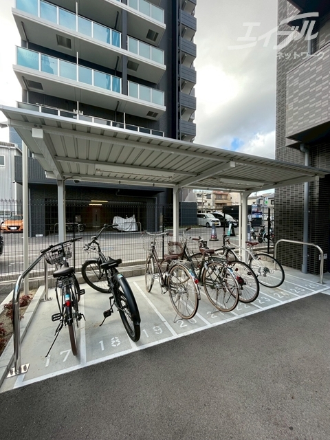 駐車場　駐輪場