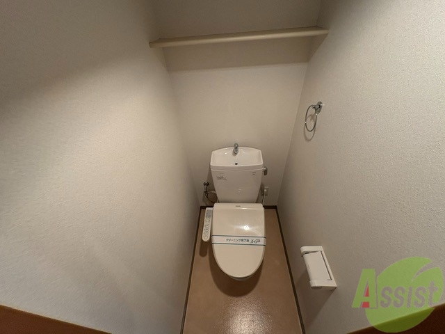 トイレ　トイレは、シンプルなデザインとなっております。