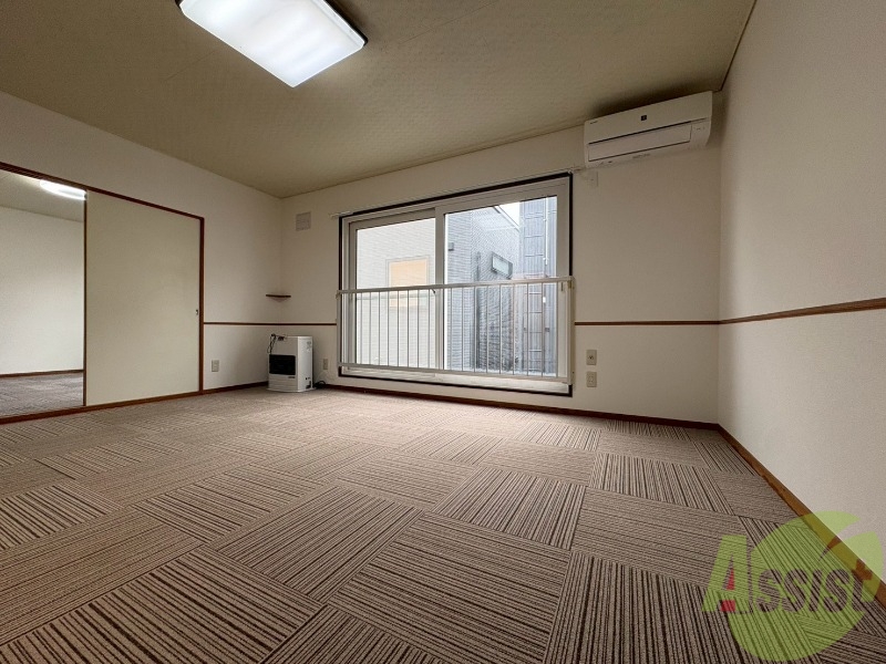 居室・リビング　広くてキレイなお部屋が広がっていて、充実した生活が送れそう。