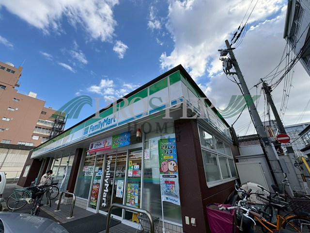 コンビニ　ファミリーマート東大阪足代北１丁目店（コンビニ）まで53m