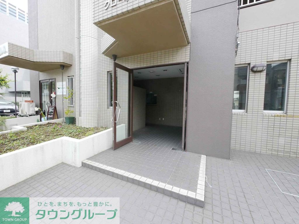 エントランス　エントランス