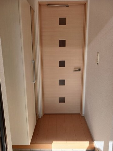 玄関　落ち着いた玄関です